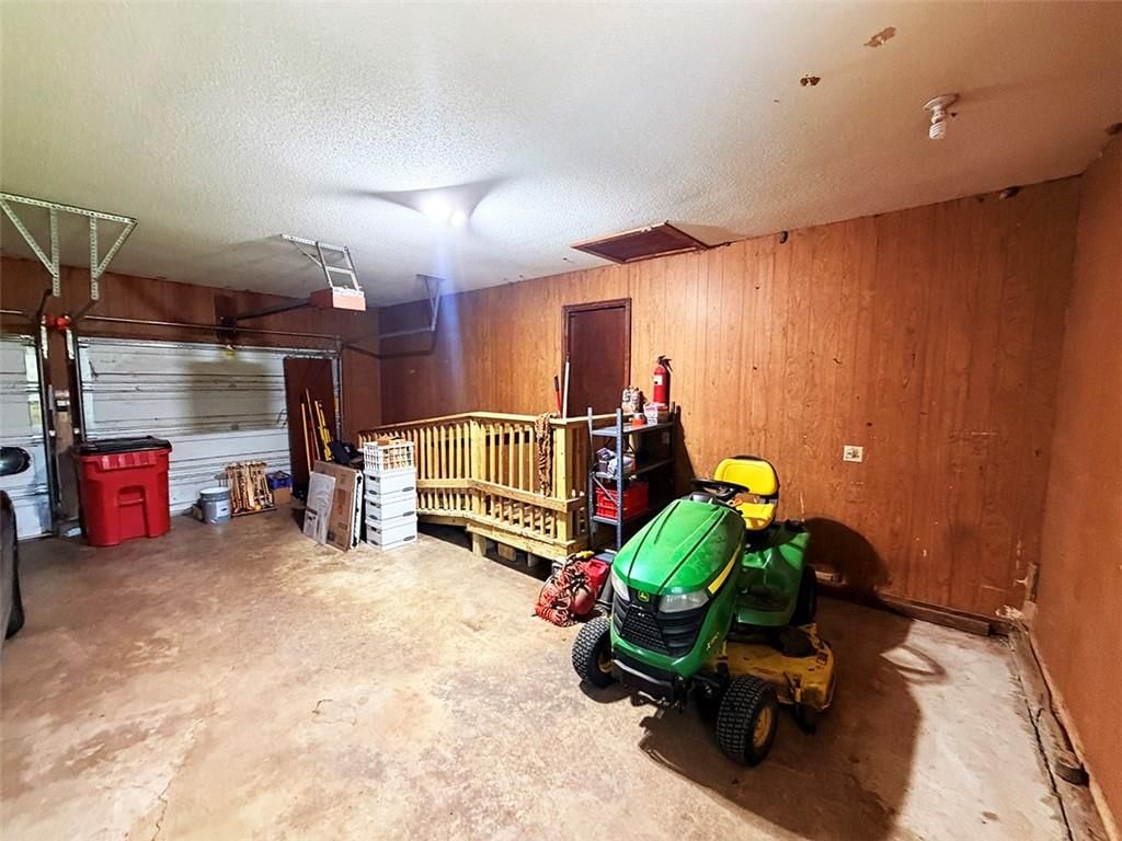 2414 N Hoover Road — photo 68