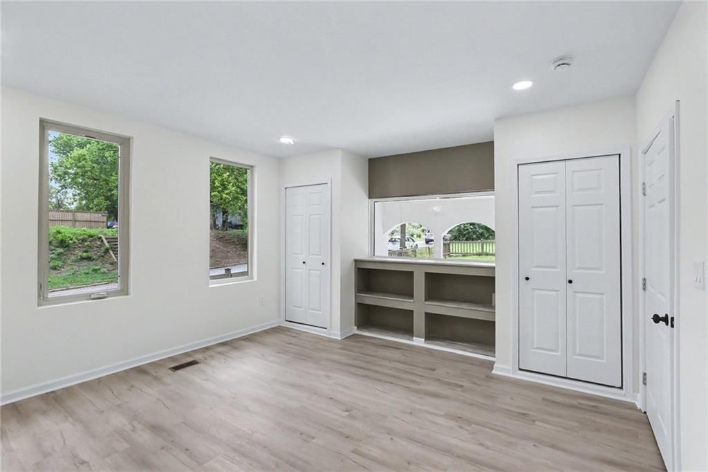302 S Boeke Street — photo 12