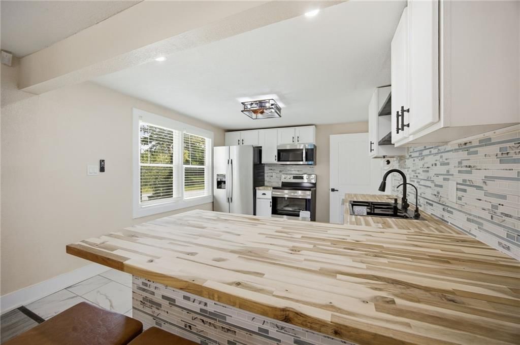 4404 Jackson Avenue — photo 7