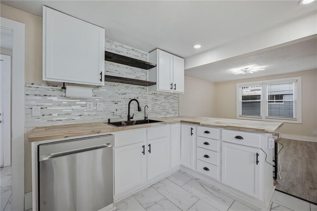 4404 Jackson Avenue — photo 11