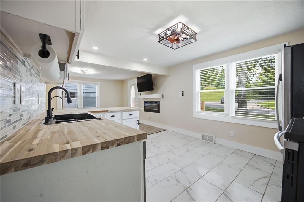 4404 Jackson Avenue — photo 13