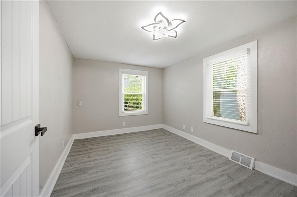 4404 Jackson Avenue — photo 15