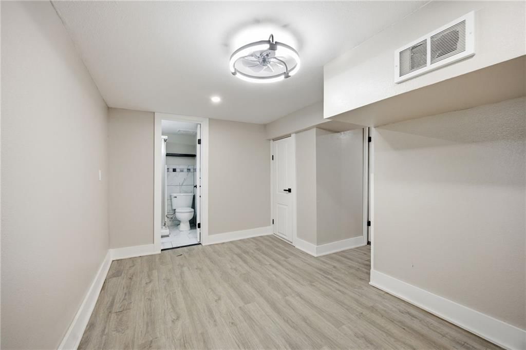 4404 Jackson Avenue — photo 20