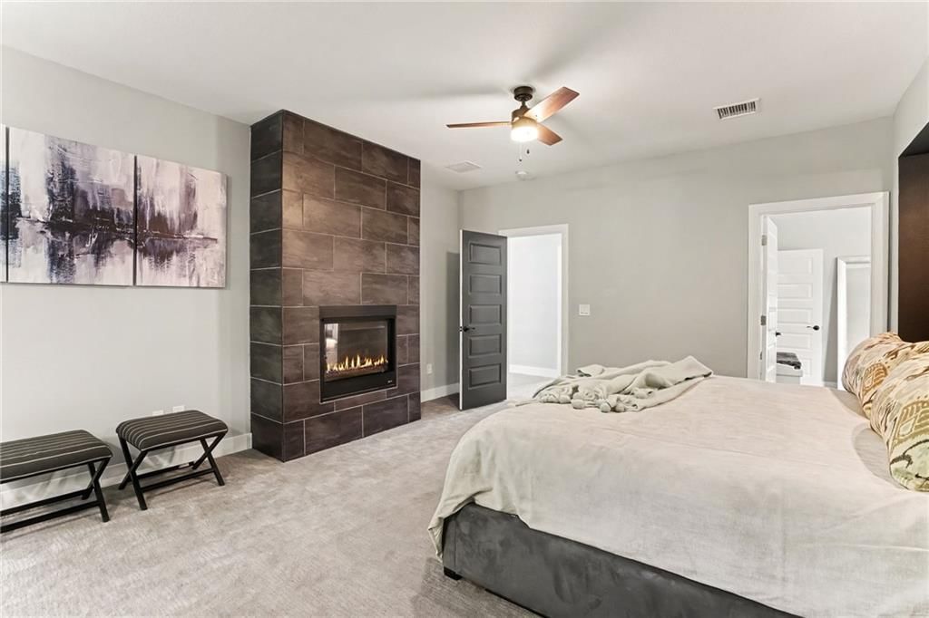 Photo 20 of 62, 4718 N Mulberry Court, Kansas City, MO 64116