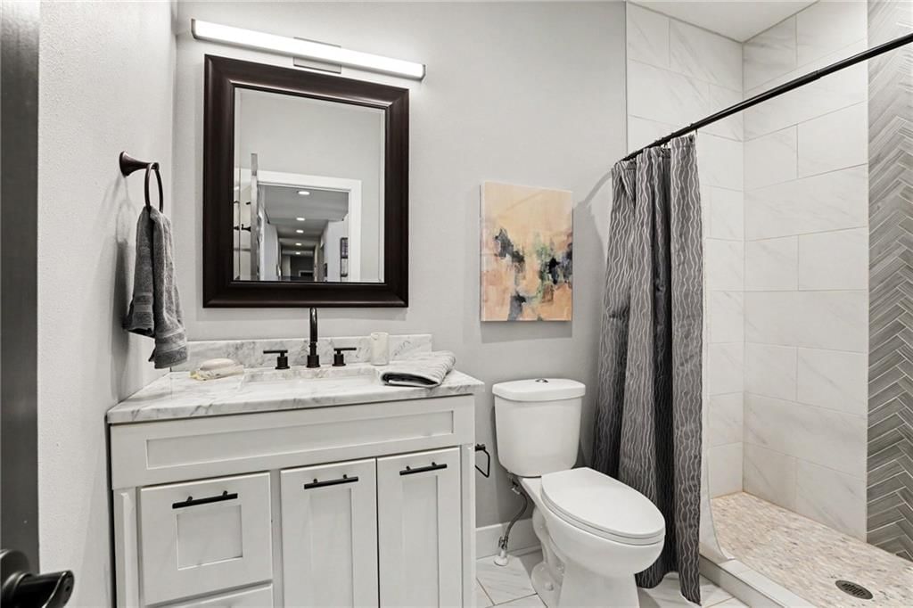 Photo 31 of 62 - 4718 N Mulberry Court, Kansas City, MO 64116