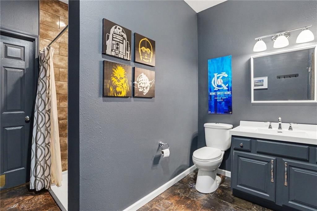 Photo 35 of 62 - 4718 N Mulberry Court, Kansas City, MO 64116