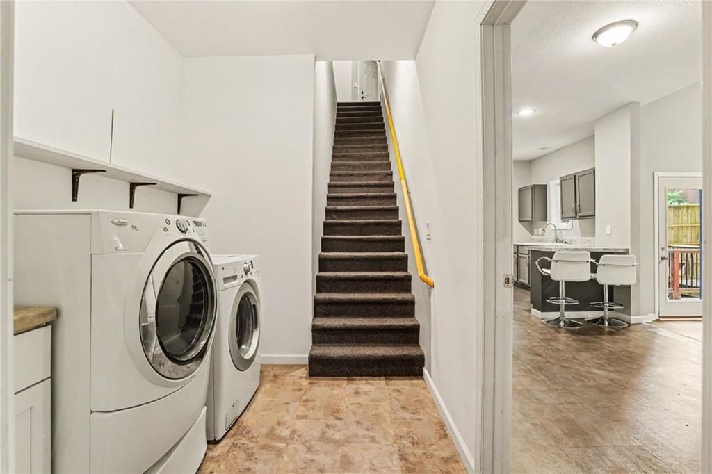 Photo 37 of 62 - 4718 N Mulberry Court, Kansas City, MO 64116