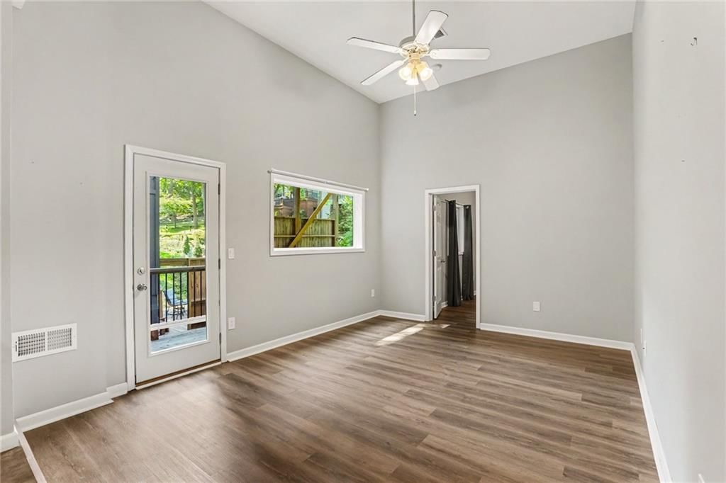 Photo 38 of 62 - 4718 N Mulberry Court, Kansas City, MO 64116
