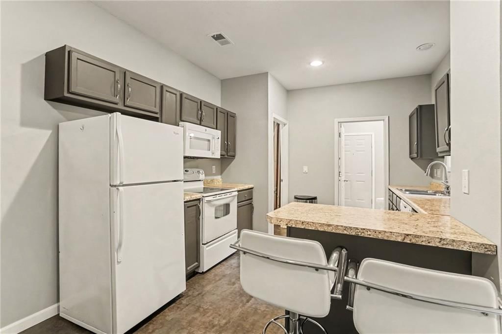 Photo 40 of 62 - 4718 N Mulberry Court, Kansas City, MO 64116