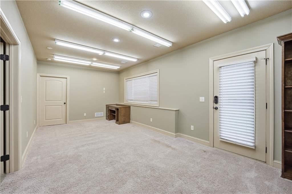 8921 NE 94 Terrace — photo 42