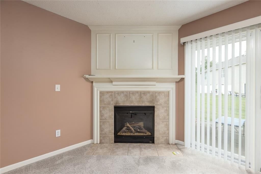 5438 N Fairmount Avenue — photo 12