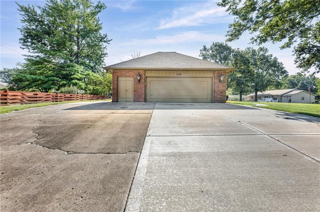 1102 Nakomis Drive — photo 60