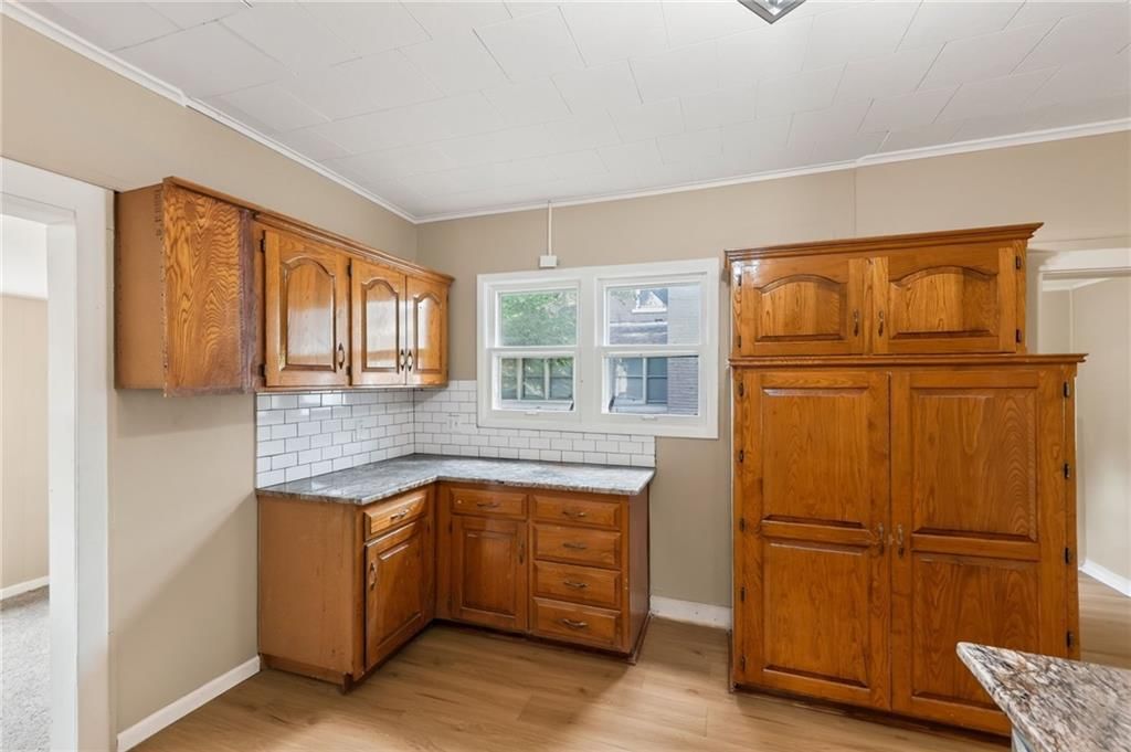 604 Laramie Street — photo 3