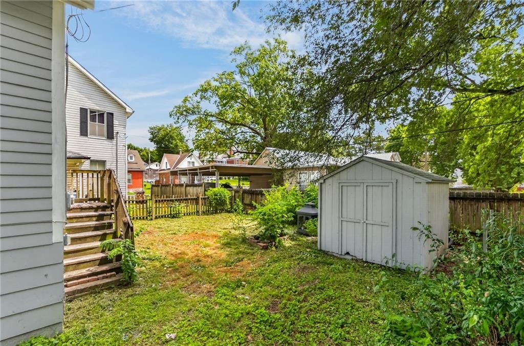 604 Laramie Street — photo 18