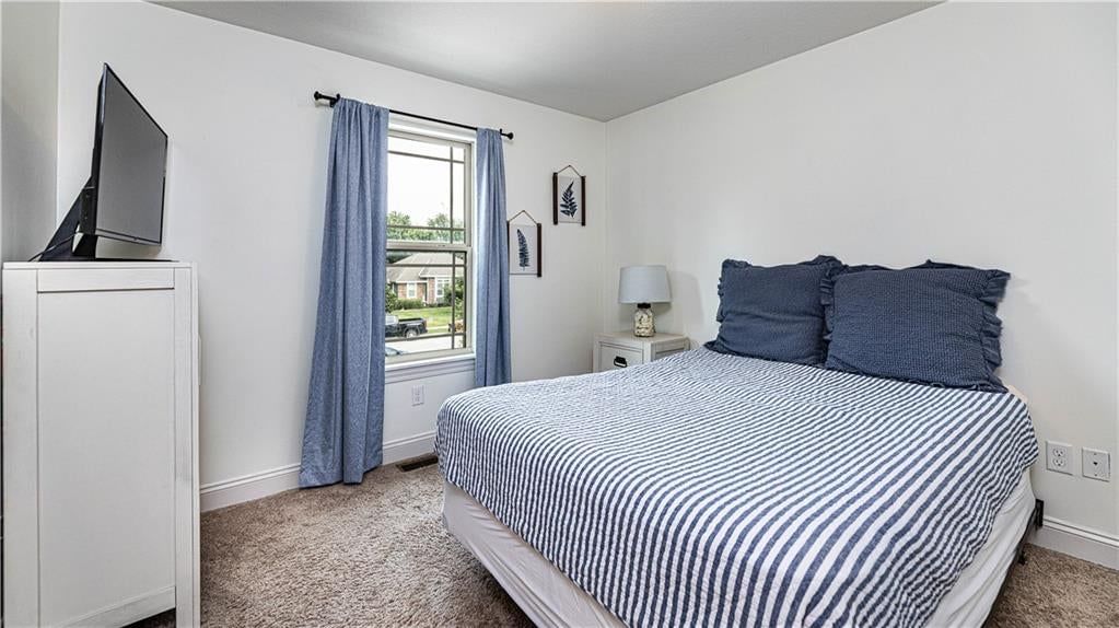 880 N Alder Street — photo 13