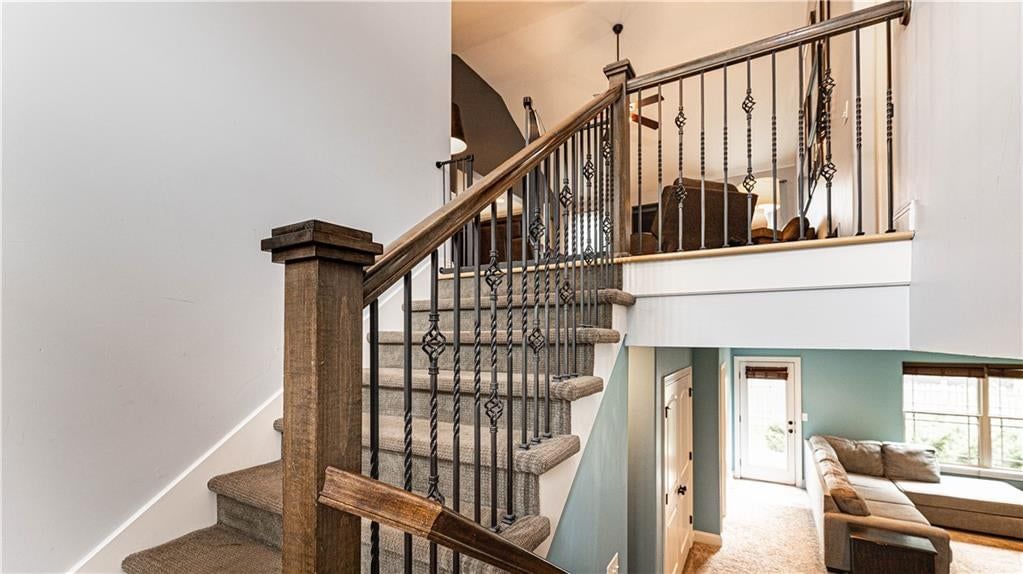 880 N Alder Street — photo 15