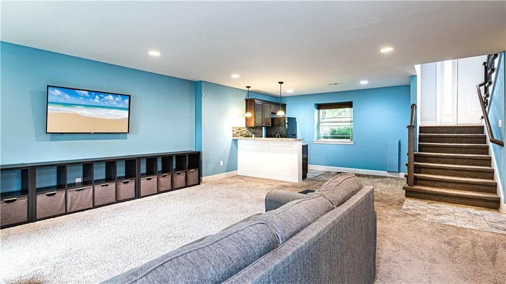 880 N Alder Street — photo 20