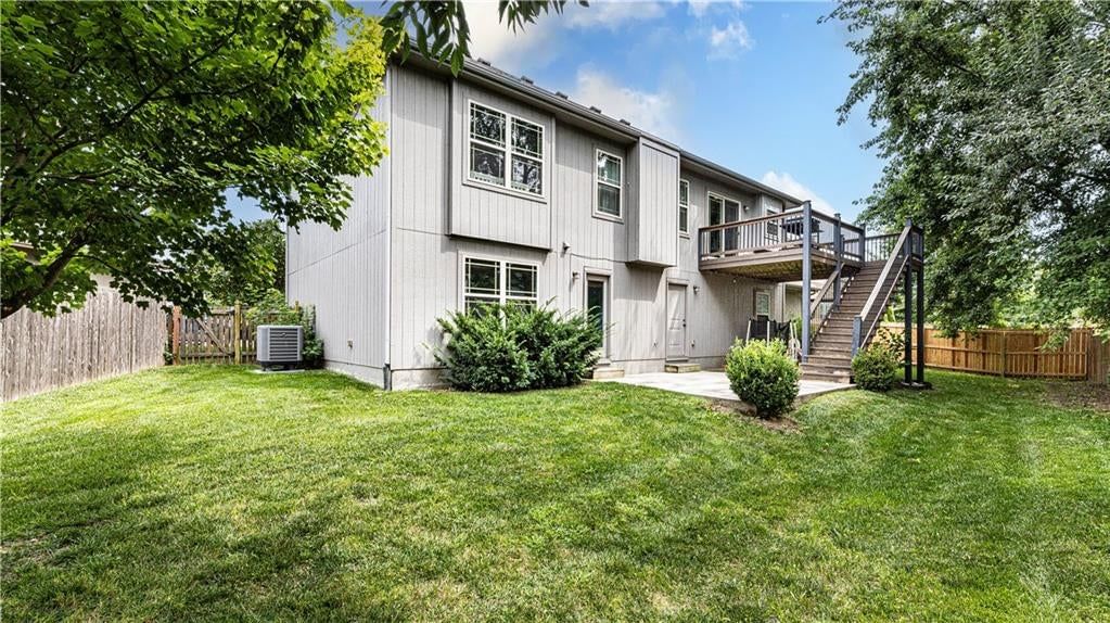 880 N Alder Street — photo 23
