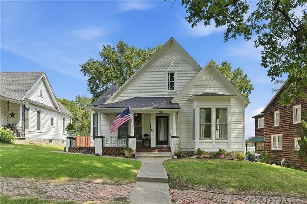 736 Walnut Street — photo 2
