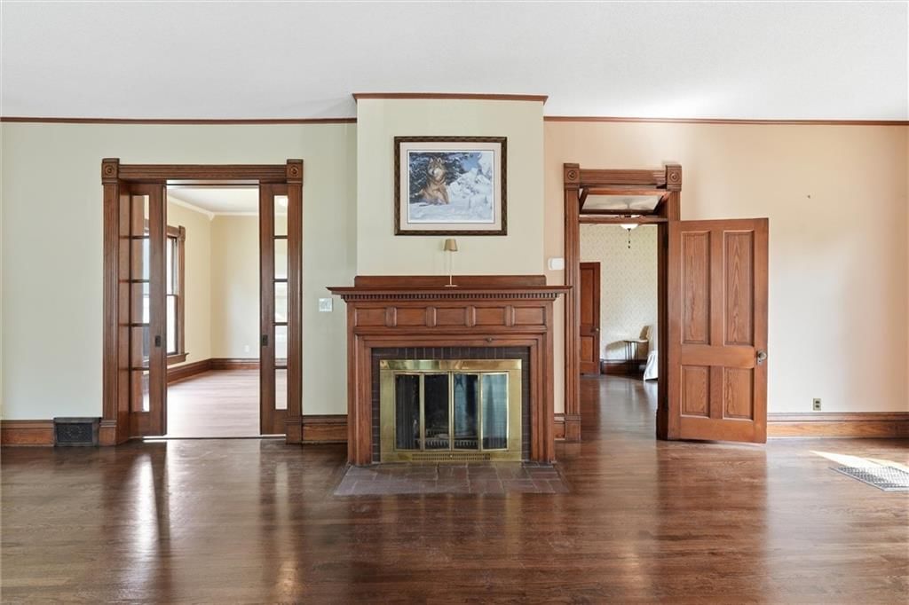 736 Walnut Street — photo 8