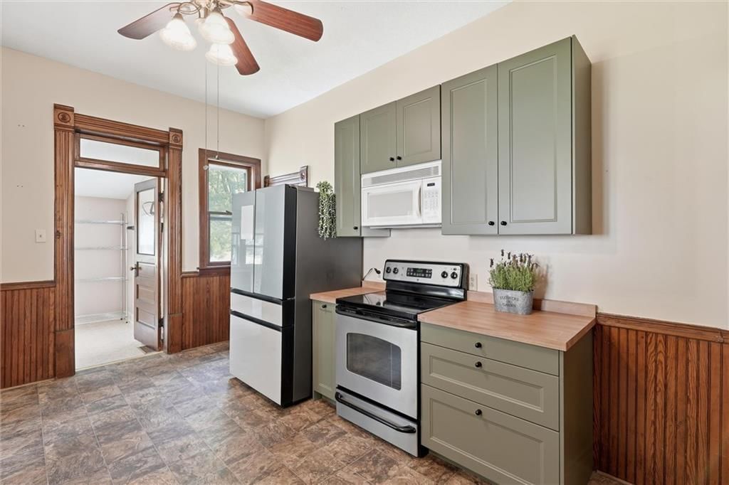 736 Walnut Street — photo 14