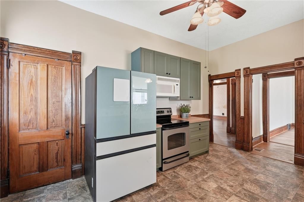 736 Walnut Street — photo 16