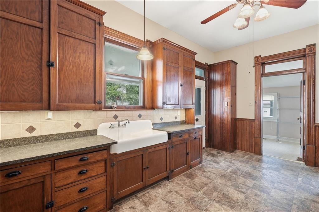 736 Walnut Street — photo 17