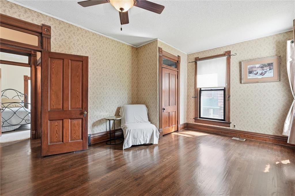736 Walnut Street — photo 19