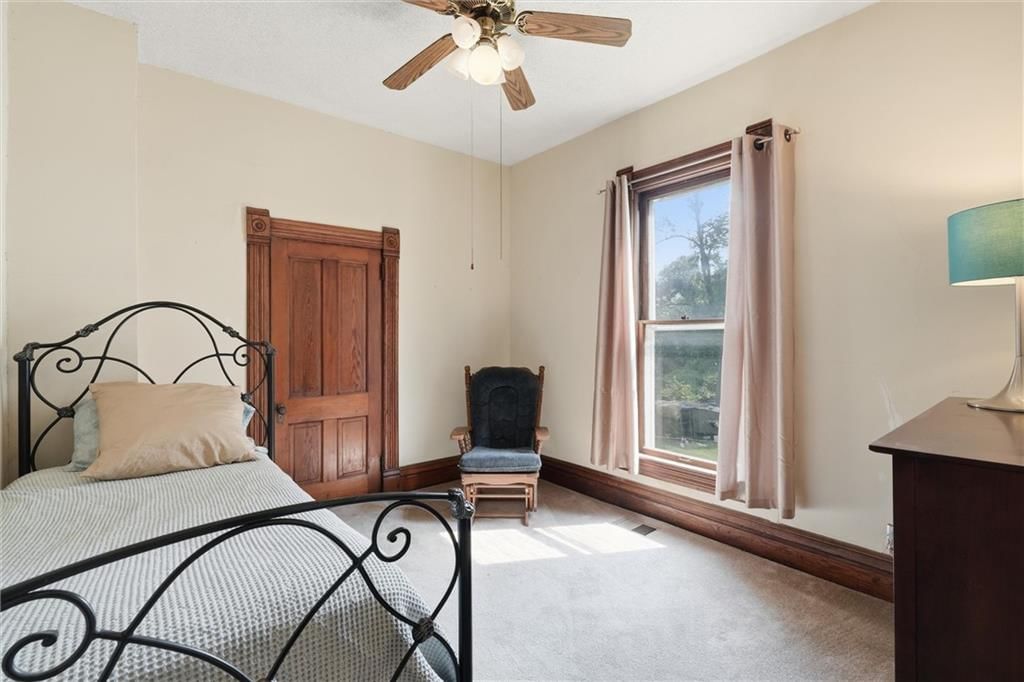 736 Walnut Street — photo 25