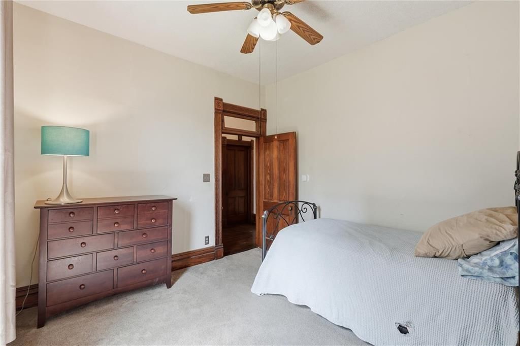 736 Walnut Street — photo 26