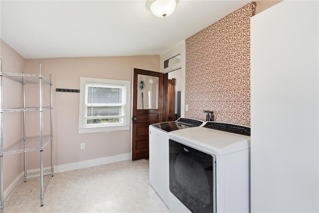 736 Walnut Street — photo 28
