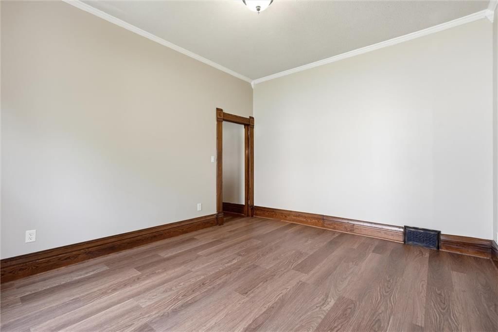 736 Walnut Street — photo 30