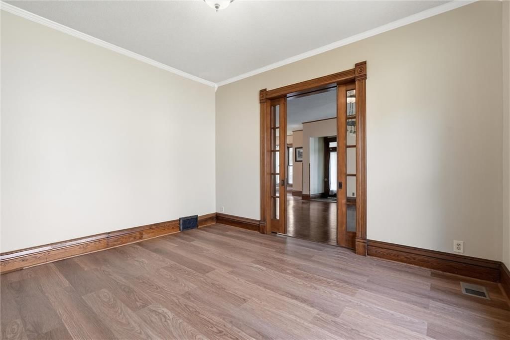 736 Walnut Street — photo 31