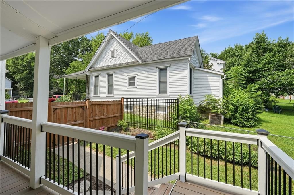 736 Walnut Street — photo 32