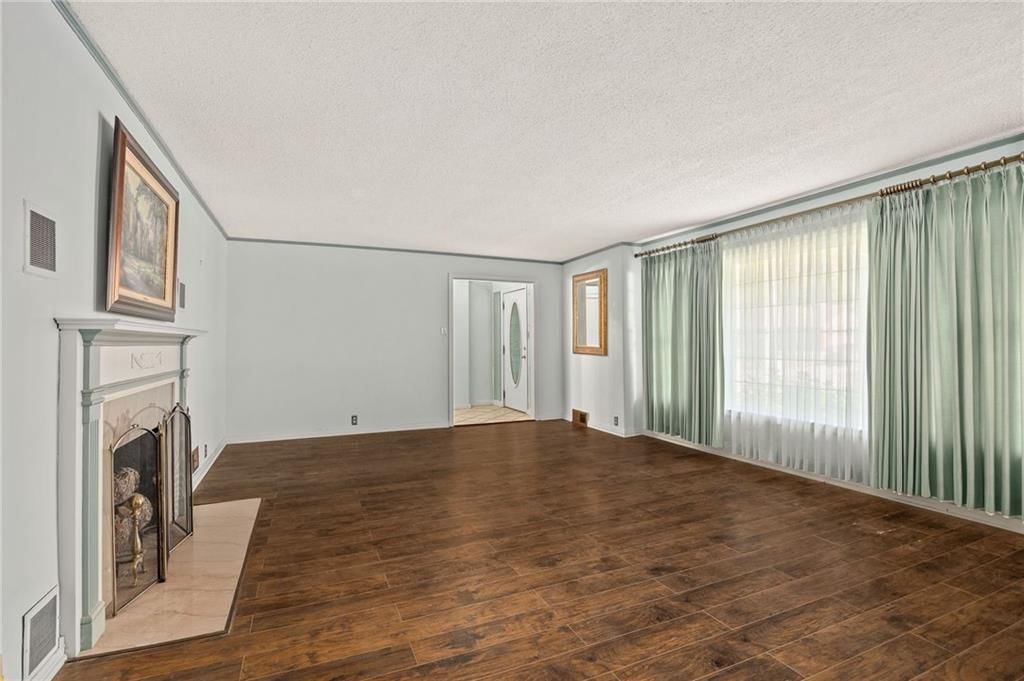 102 N Noyes Boulevard — photo 6