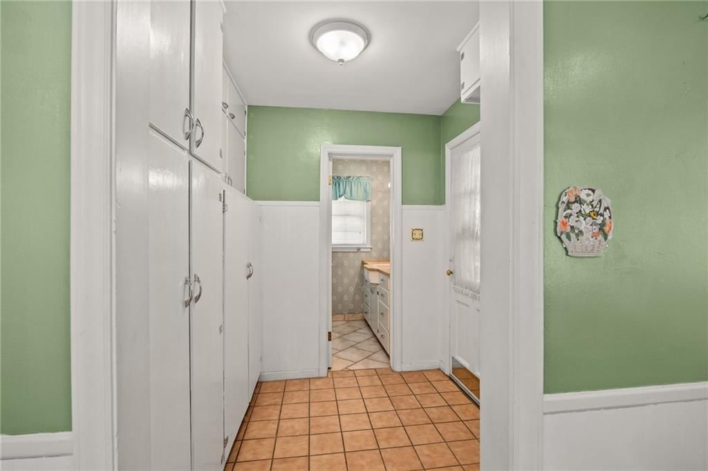 102 N Noyes Boulevard — photo 14