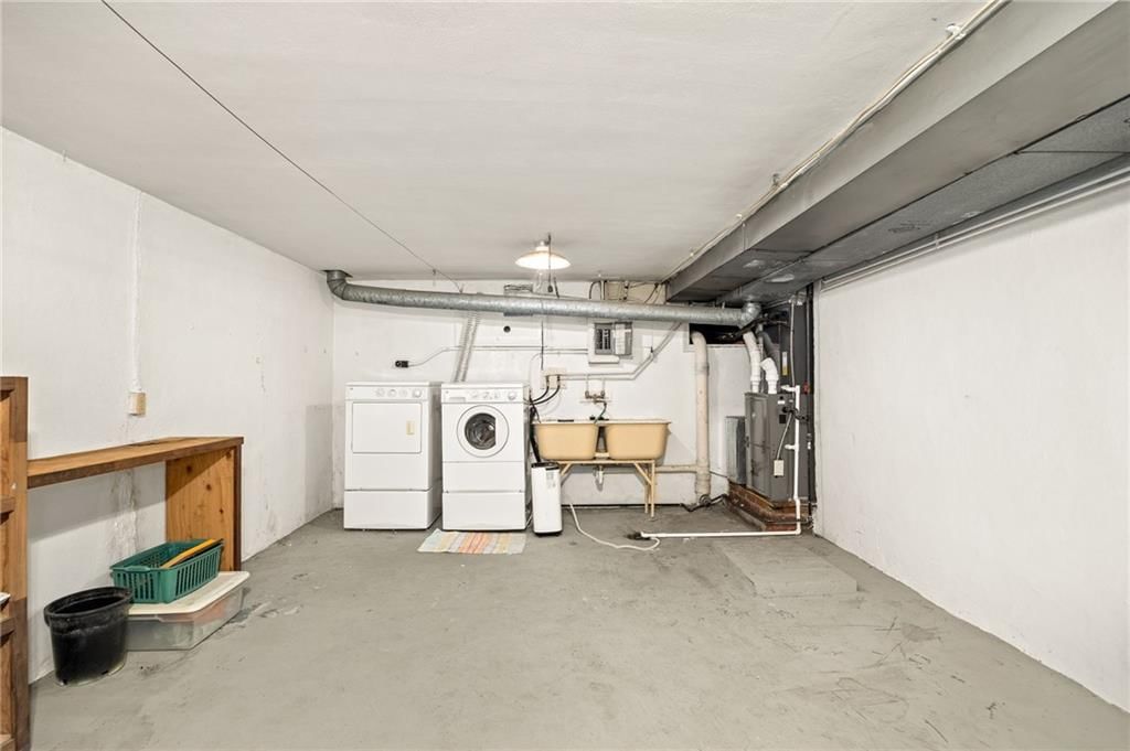 102 N Noyes Boulevard — photo 26