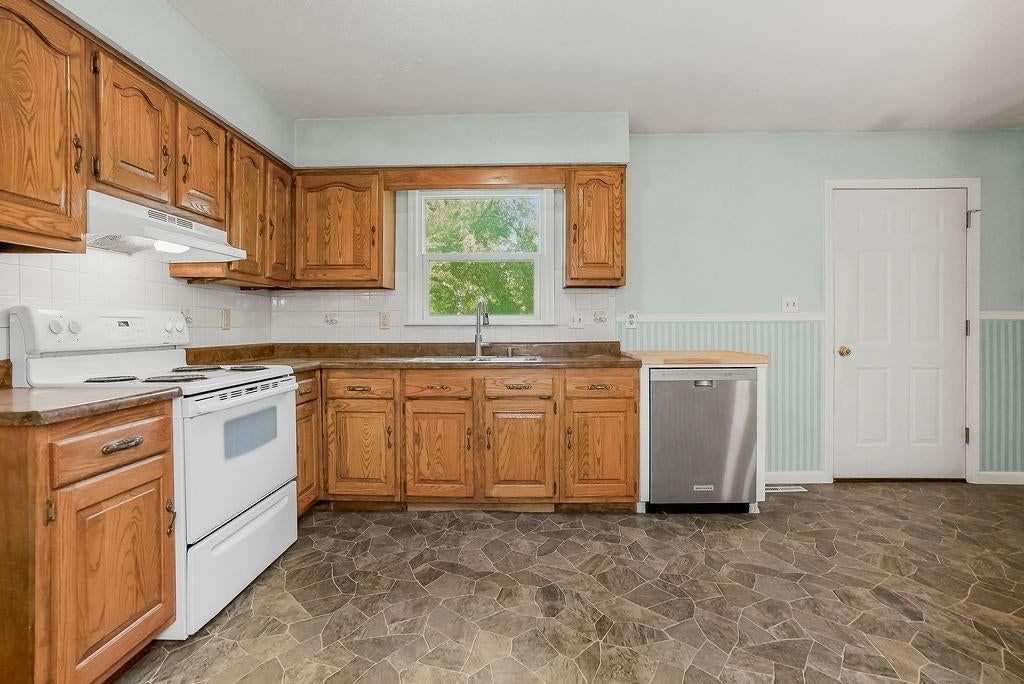 504 E Osage Street — photo 5