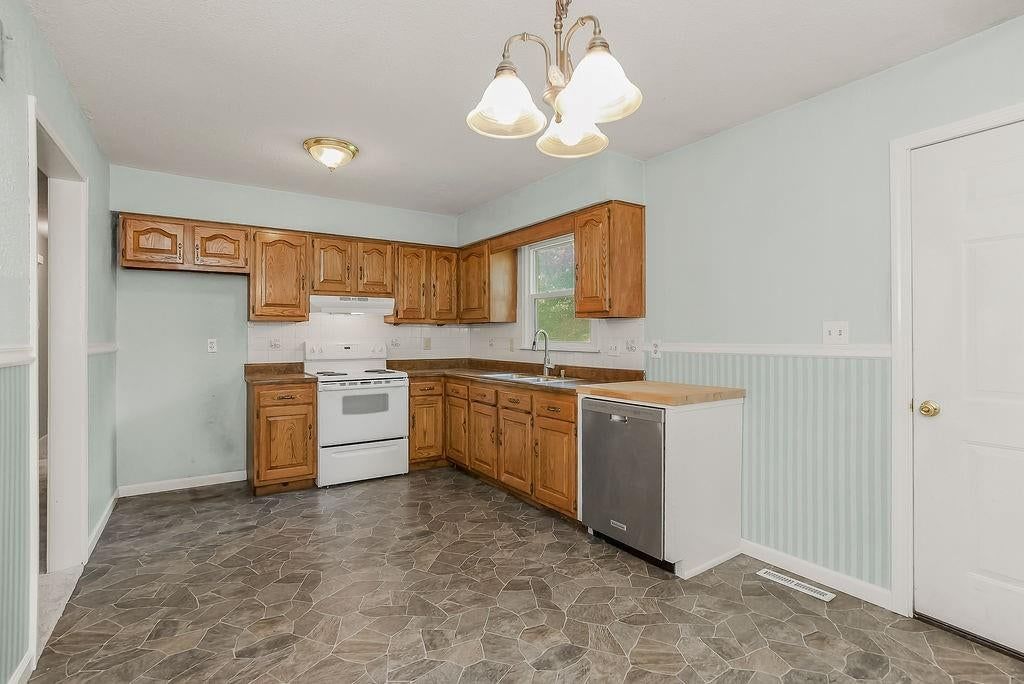 504 E Osage Street — photo 6