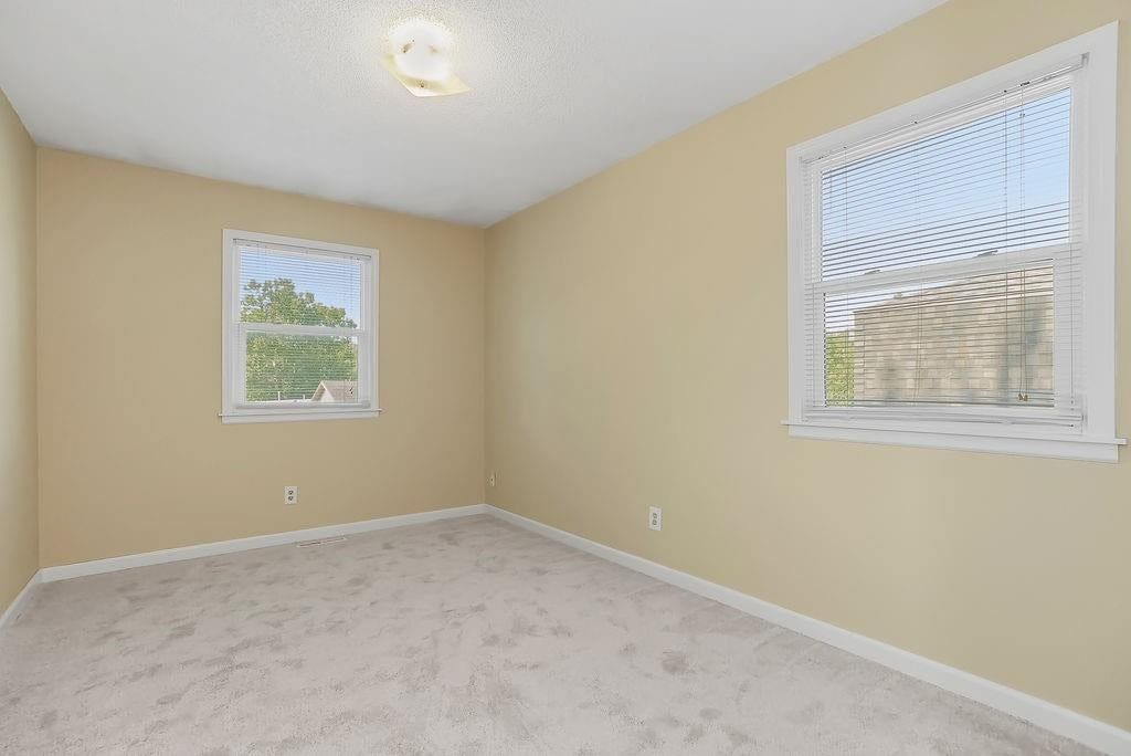 504 E Osage Street — photo 9