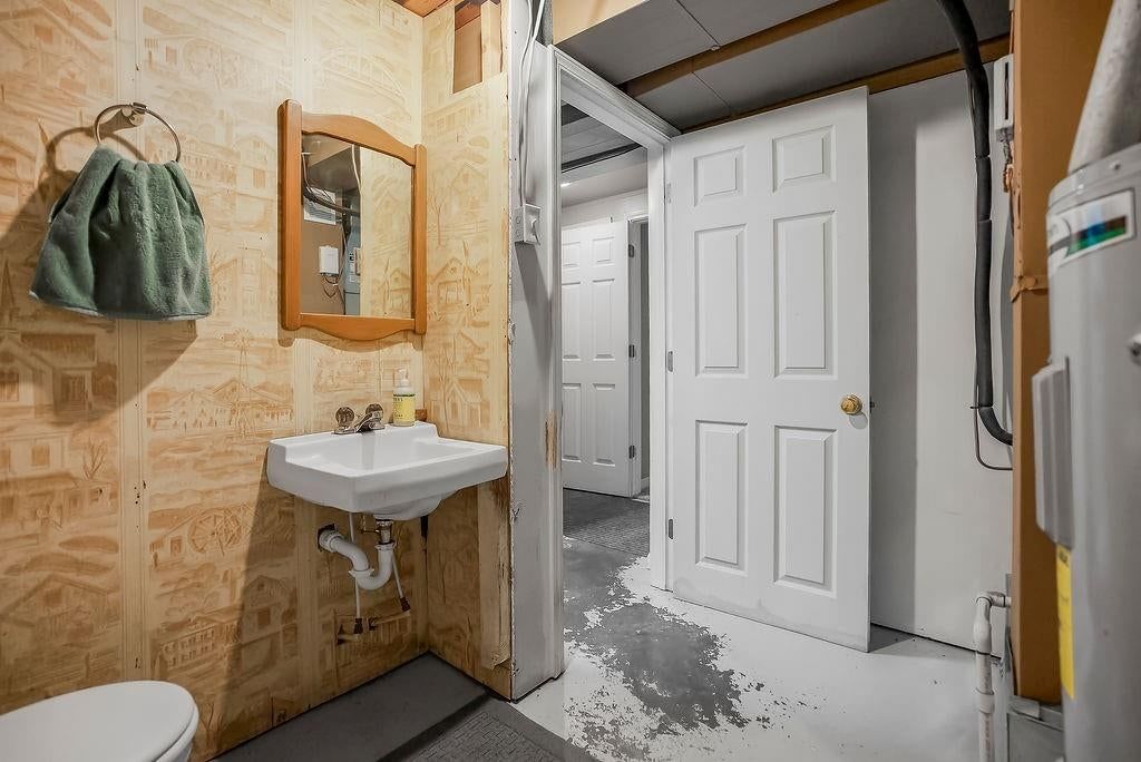 504 E Osage Street — photo 17
