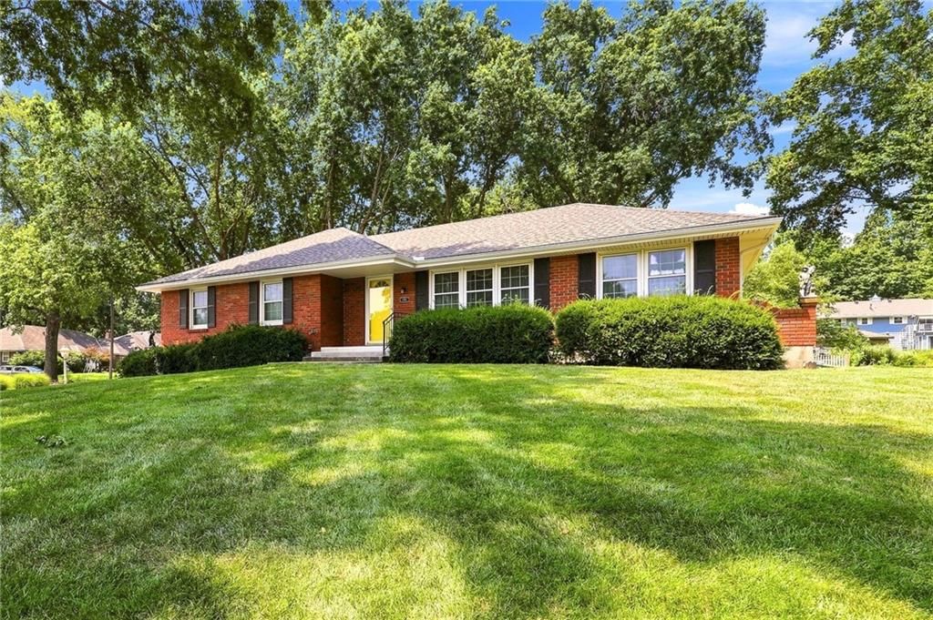1701 Willow Circle — photo 2