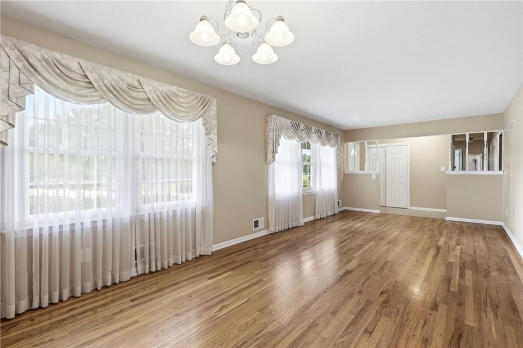 1701 Willow Circle — photo 8