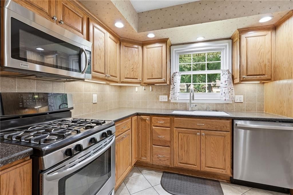 1701 Willow Circle — photo 17