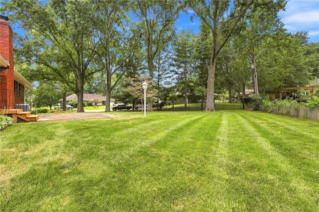 1701 Willow Circle — photo 37