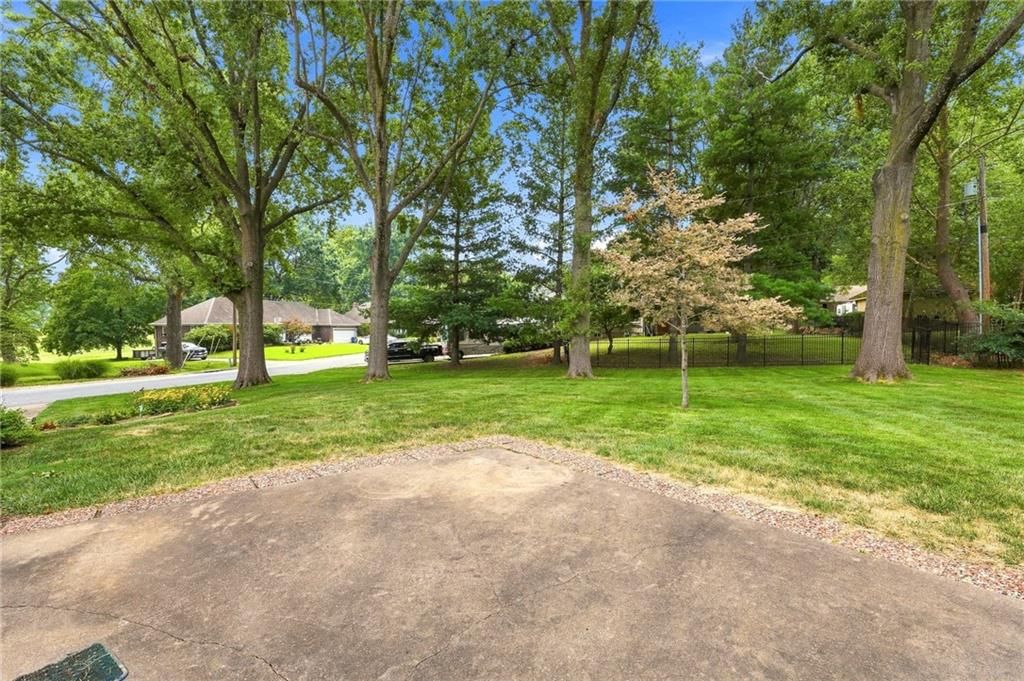 1701 Willow Circle — photo 42