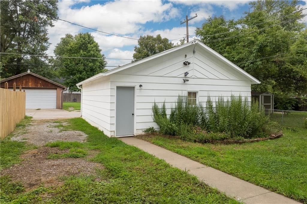 2629 Faraon Street — photo 30