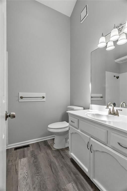 1504 NE Auburn Drive — photo 12