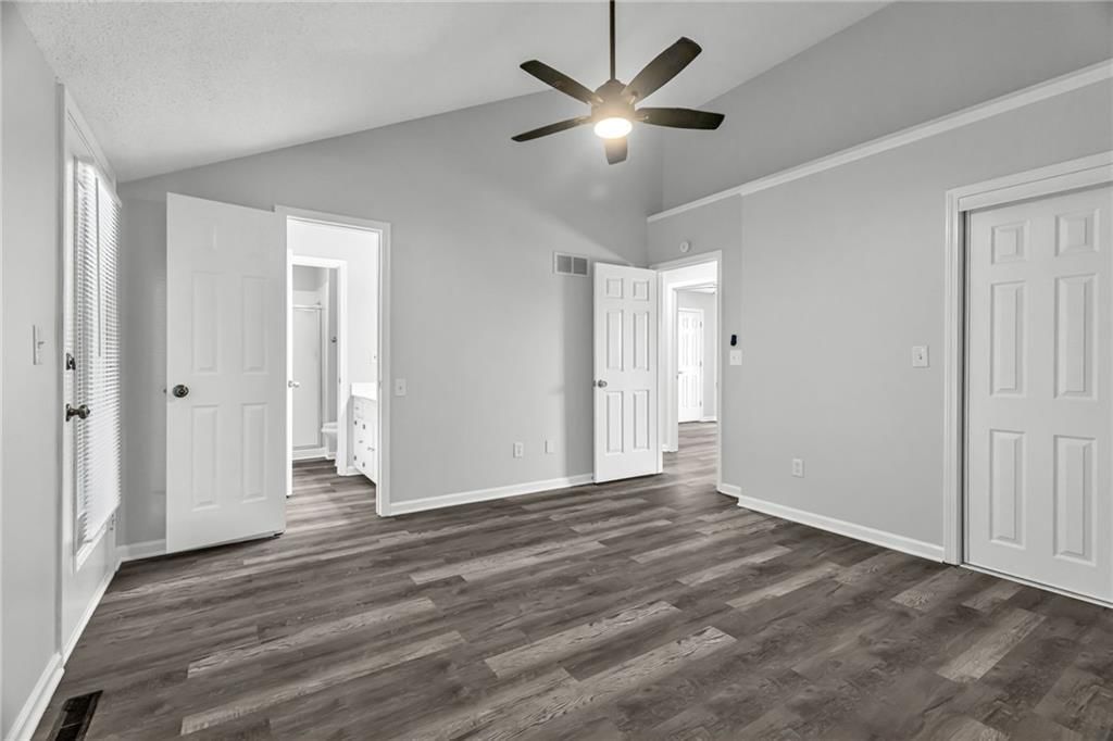 1504 NE Auburn Drive — photo 18