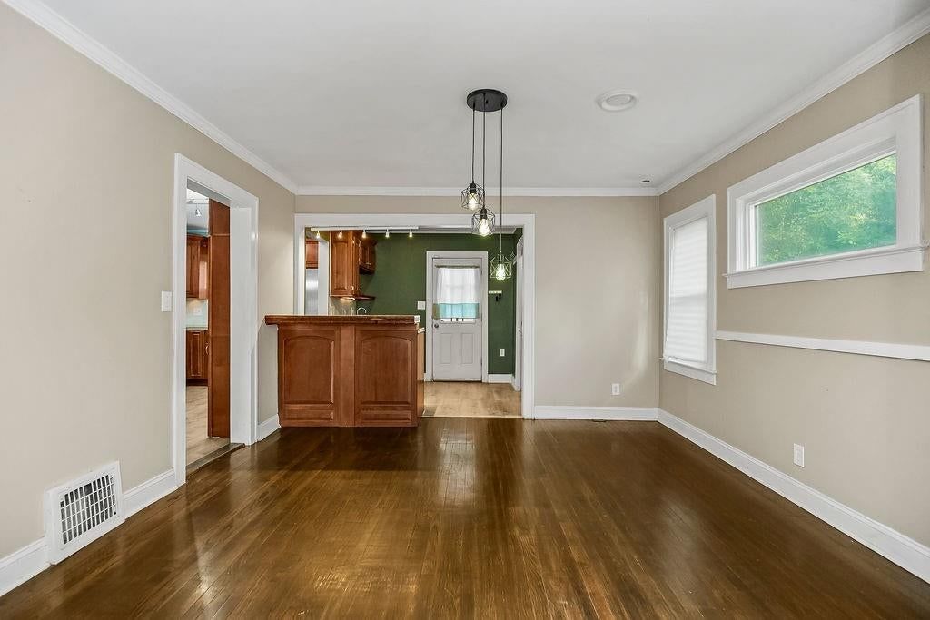 5225 Brookwood Avenue — photo 5